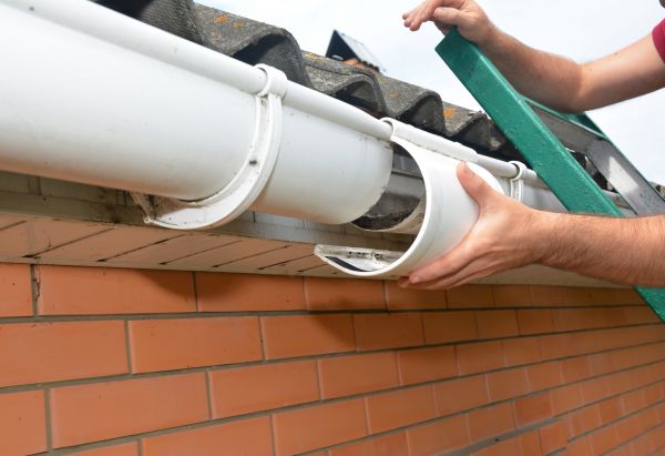 Gutter Seam Repair in Kansas City